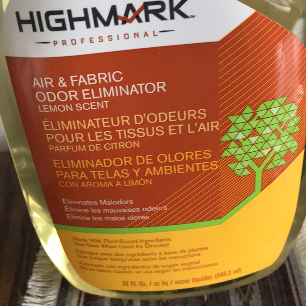 ❄️❄️BOGO❄️❄️ NIP Highmark Prof Air/Fabric Odor Eliminator Lemon scented 32 Fl oz - Picture 2 of 7